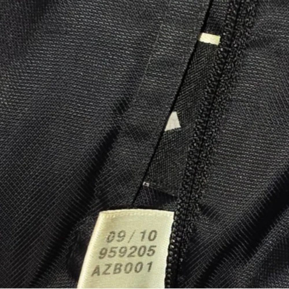Vintage 90s/2000s Y2K Adidas Insulated Hooded Windbreaker Jacket – Men's Black